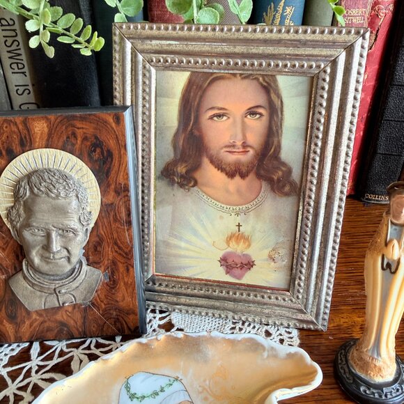 7 Piece Vintage Religious Bundle - Picture 3 of 16